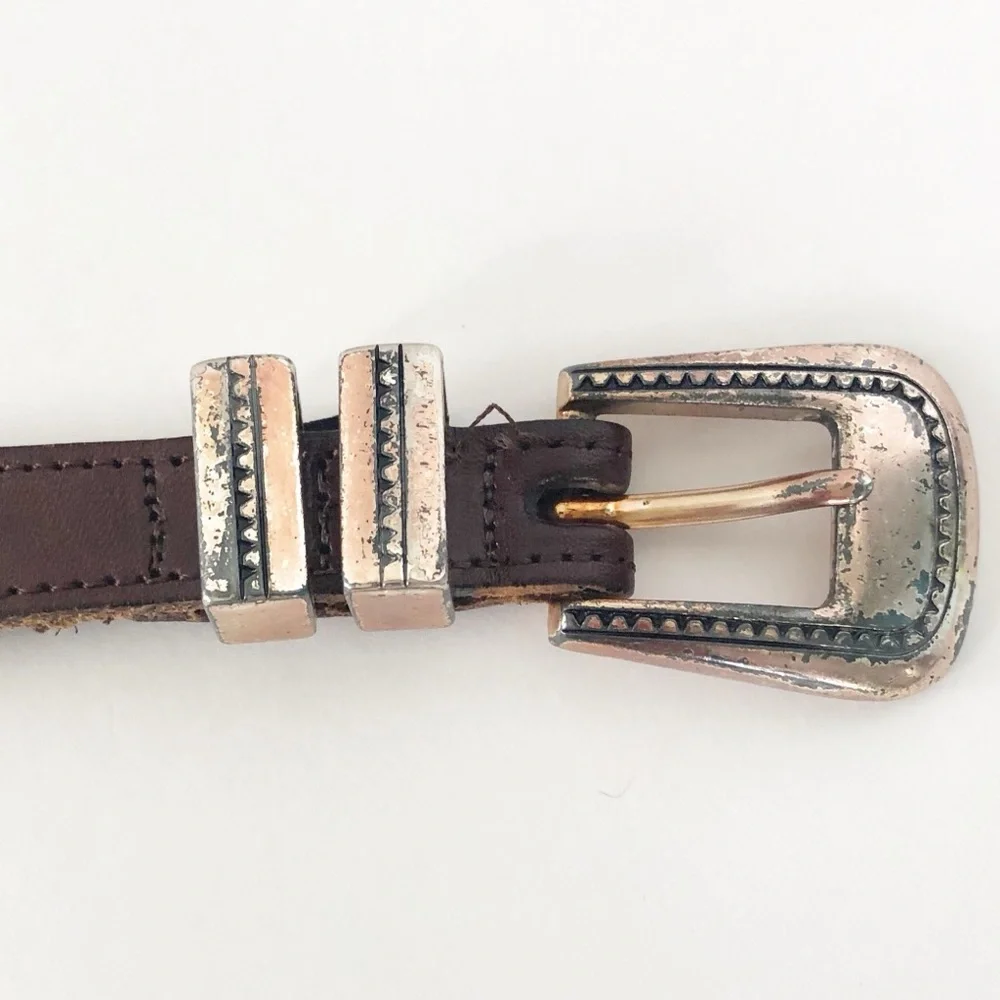 Greg Norman Leather Belt with Silver Toned Medallions Engraved Logo Brown 🟤⚪️